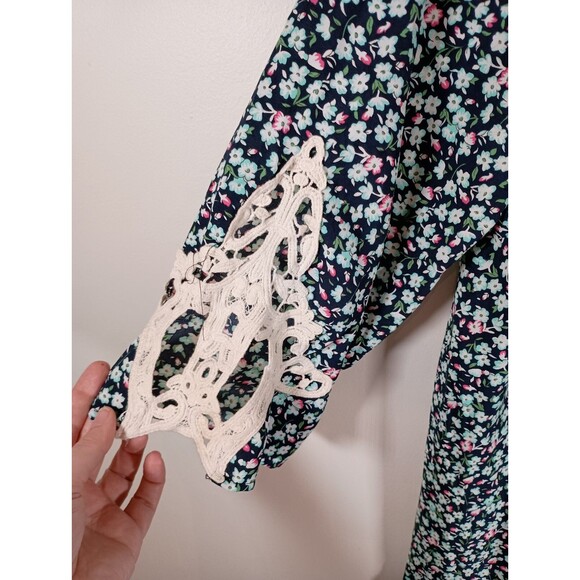 Easel Swing Floral Deep Scoop Neck Flowy Mini Lace 3/4 Sleeve Dress Size Large - Picture 3 of 7